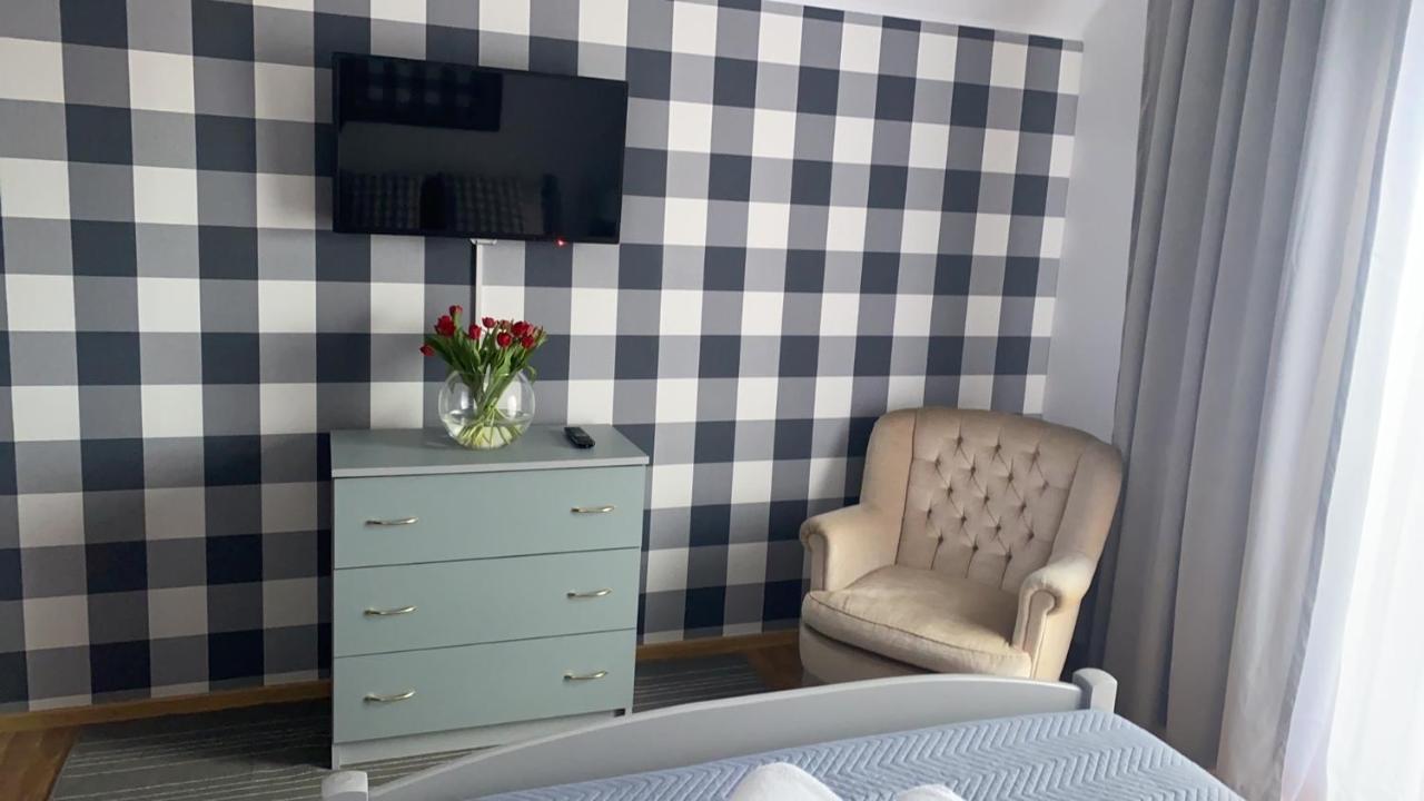 Gosciniec Pod Lipa Apartment Mikołajki Екстериор снимка