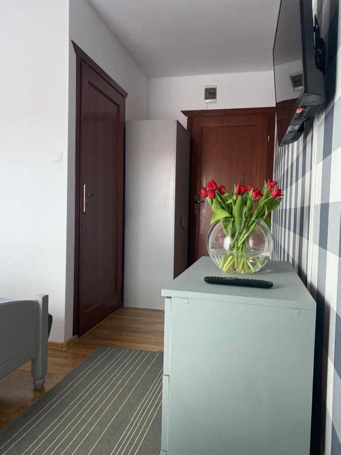 Gosciniec Pod Lipa Apartment Mikołajki Екстериор снимка