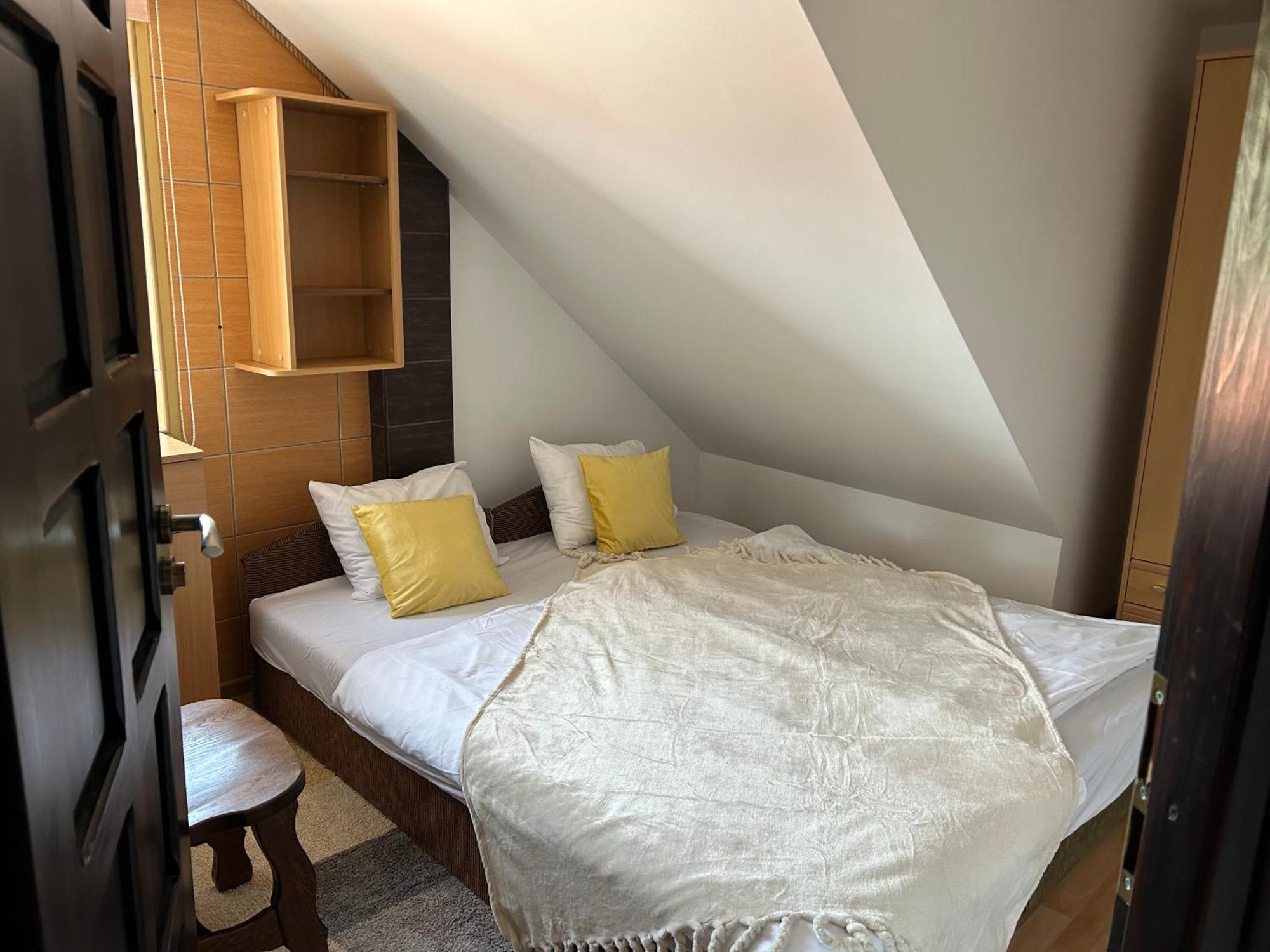 Gosciniec Pod Lipa Apartment Mikołajki Екстериор снимка