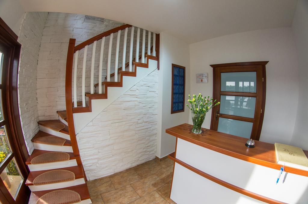 Gosciniec Pod Lipa Apartment Mikołajki Екстериор снимка